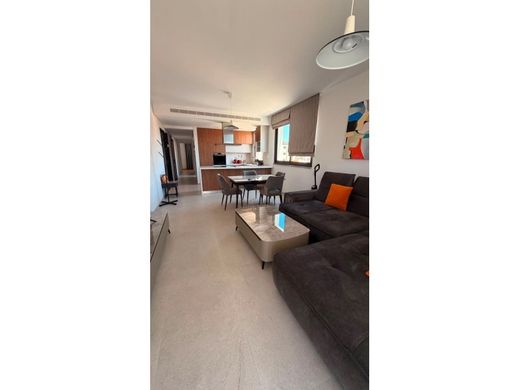 Piso / Apartamento en Agia Zoni, Lemesós