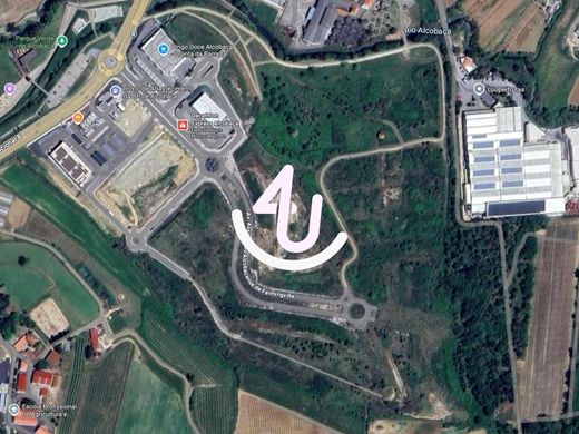 Land in Alcobaça, Distrito de Leiria