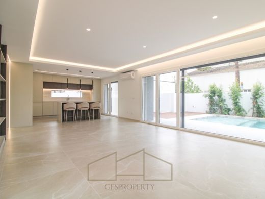 Casa Independente - Aroeira, Almada