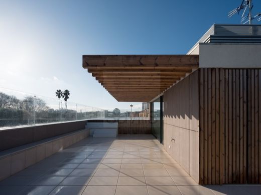 بنتهاوس ﻓﻲ بورتو, Porto