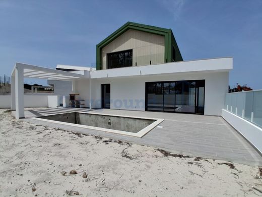 Detached House in Óbidos, Distrito de Leiria
