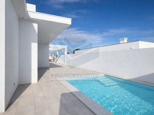 بيت مستقل ﻓﻲ Moita, Distrito de Setúbal