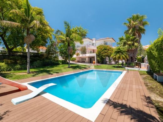 Casa di lusso a Almada, Distrito de Setúbal
