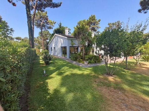 Luksusowy dom w Charneca de Caparica, Almada