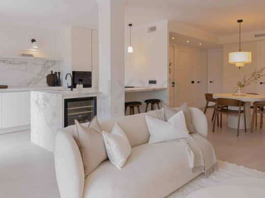 Benahavís, マラガのアパートメント