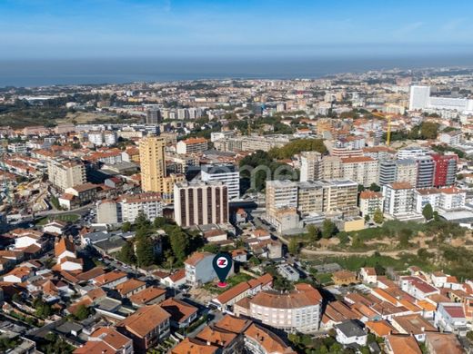 地皮  加亚新城
, Vila Nova de Gaia