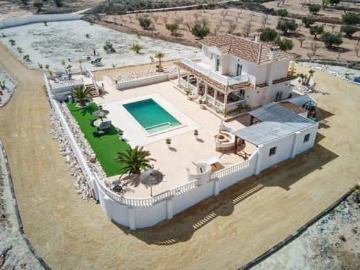 Landhaus / Bauernhof in Pinoso, Alicante