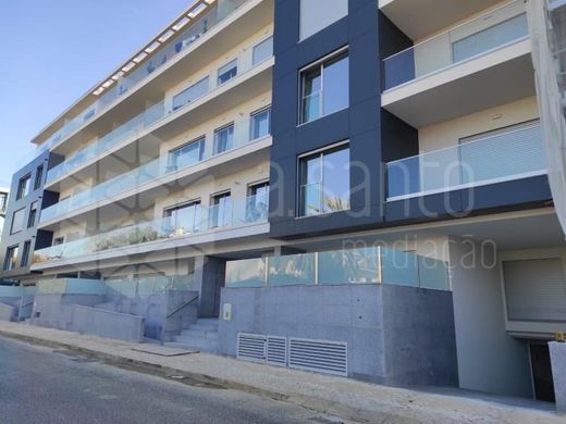 Apartment / Etagenwohnung in Cascais e Estoril, Cascais