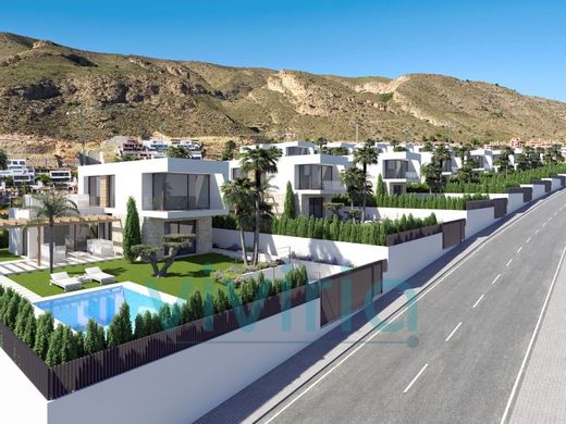 Villa in Villajoyosa, Alicante