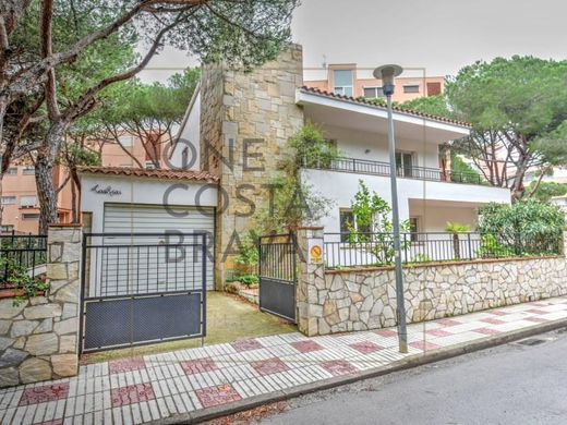 Luxus-Haus in Castell-Platja d'Aro, Provinz Girona