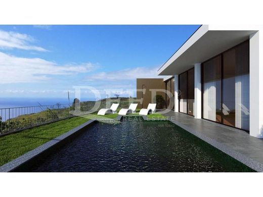 Luxury home in Calheta, Madeira
