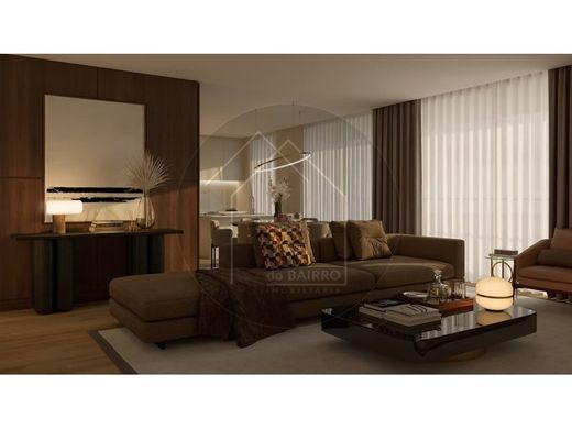 Apartment / Etagenwohnung in Porto, Distrito do Porto