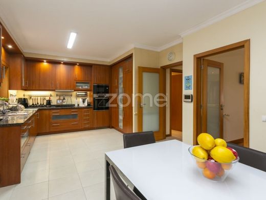 Luxe woning in Maia, Distrito do Porto