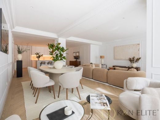 Apartment / Etagenwohnung in Madrid, Provinz Madrid