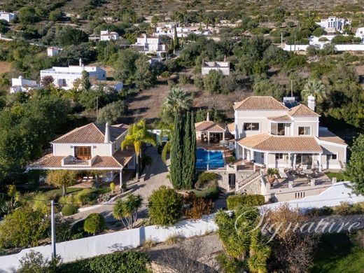 Villa a Faro, Distrito de Faro
