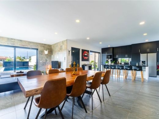 Luxury home in Alcobaça, Distrito de Leiria