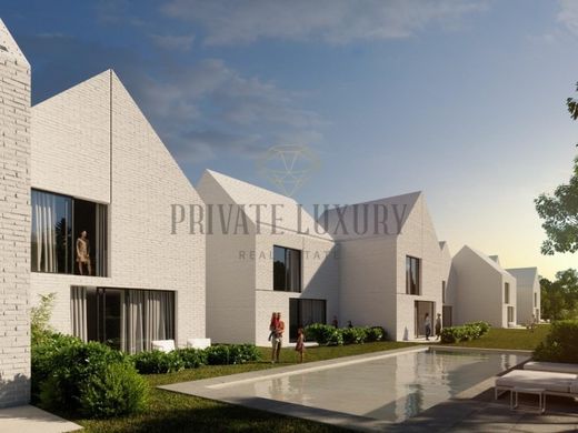 Casa de luxo - Charneca de Caparica, Almada