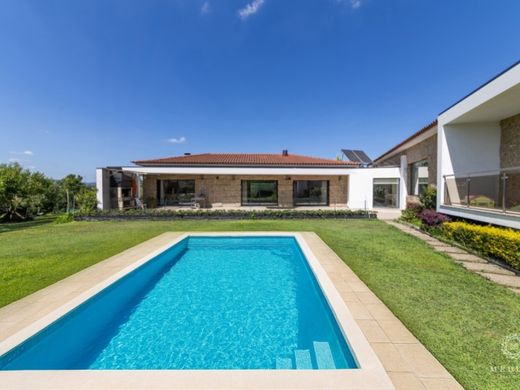 Casa de luxo - Guimarães, Braga
