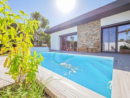 Müstakil ev Aroeira, Almada