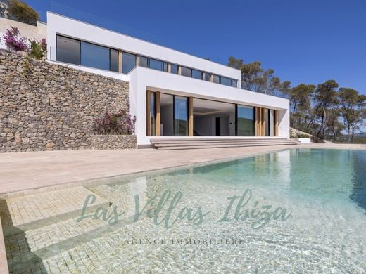 Villa in Santa Eulària des Riu, Balearen