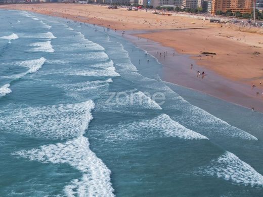 Matosinhos, Distrito do Portoのアパートメント