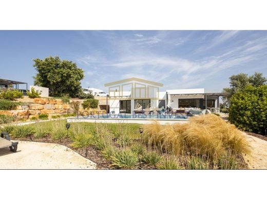 ‏וילה רב-משפחתית ב  Lagoa, Distrito de Faro