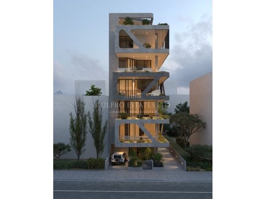 Penthouse in Neapoli, Lemesós