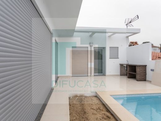 단독 저택 / Seixal, Distrito de Setúbal