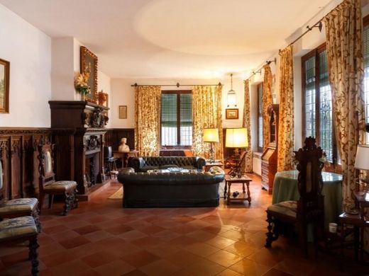 Luxury home in Pinos Puente, Granada
