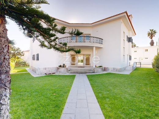 Luxury home in Cascais, Lisbon