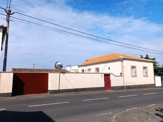 Casa de lujo en Angra do Heroísmo, Azores