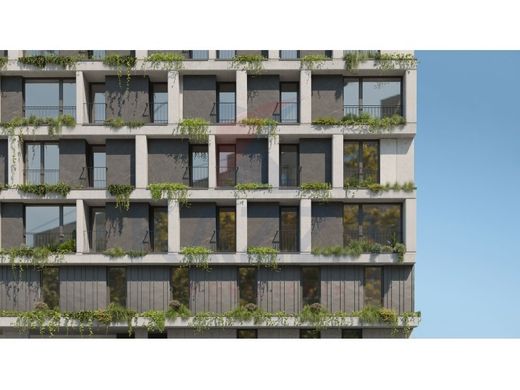 Apartment / Etagenwohnung in Porto, Distrito do Porto