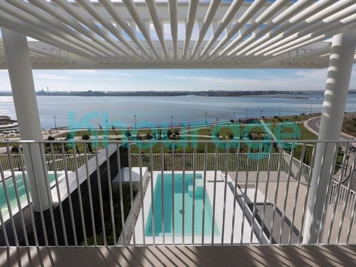 Duplex appartement in Barreiro, Distrito de Setúbal