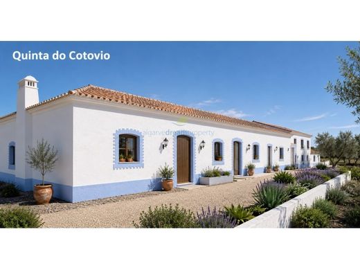 Rural or Farmhouse in Albufeira, Albufeira Municipality