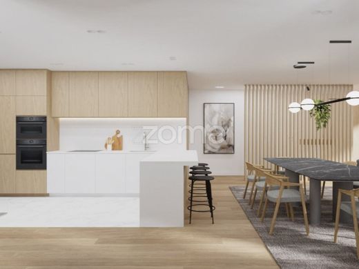 Apartment / Etagenwohnung in Vila Nova de Gaia, Distrito do Porto