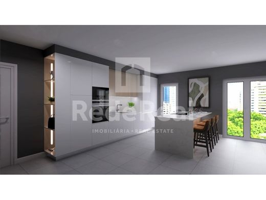 Apartment / Etagenwohnung in Loulé, Distrito de Faro