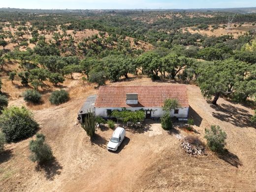 منزل ﻓﻲ Santiago do Cacém, Distrito de Setúbal