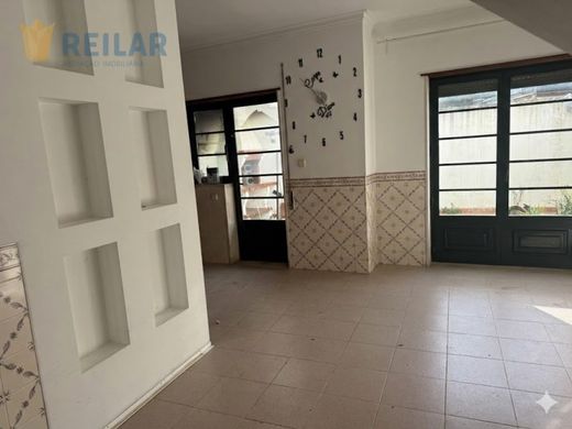 Semidetached House in Arruda dos Vinhos, Arruda Dos Vinhos