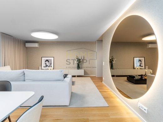 Apartment / Etagenwohnung in Vila Nova de Gaia, Distrito do Porto