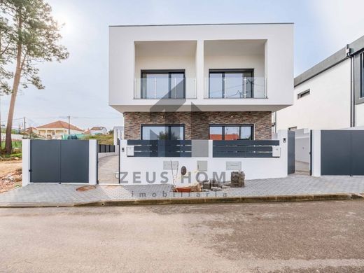 Villa Plurifamiliare a Seixal, Distrito de Setúbal