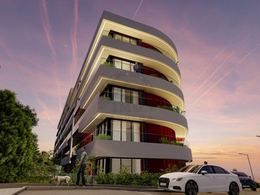 아파트 / Santa Cruz, Madeira