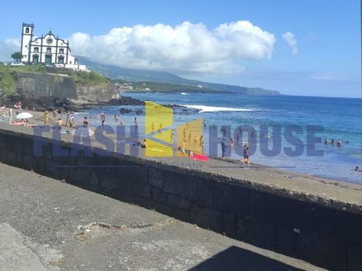 Συγκρότημα ανεξάρτητων κατοικιών σε Ponta Delgada, Azores