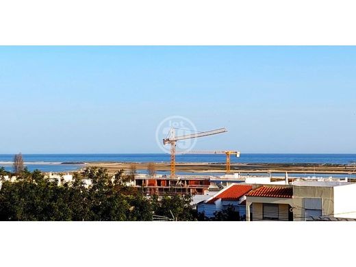 Olhão, Distrito de Faroのマルチファミリーヴィラ