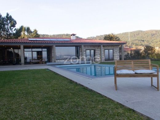 Casa di lusso a Vila Verde, Distrito de Braga