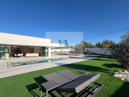 Semidetached House in São Brás de Alportel, Distrito de Faro