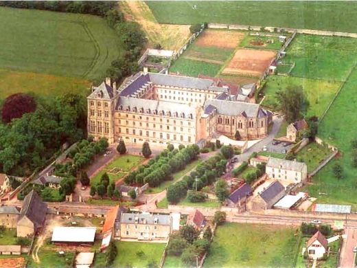 Zamek w Caen, Calvados