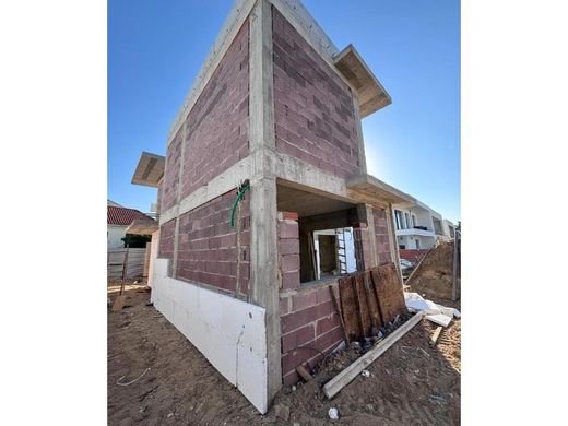 Casa de lujo en Charneca de Caparica, Almada
