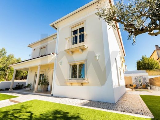 Элитный дом, Rio Maior, Distrito de Santarém