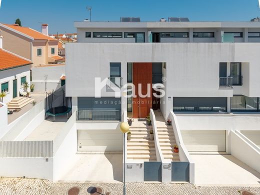 Villa Plurifamiliare a Montijo, Distrito de Setúbal