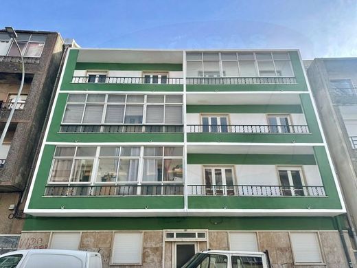 Wohnkomplexe in Amadora, Lissabon